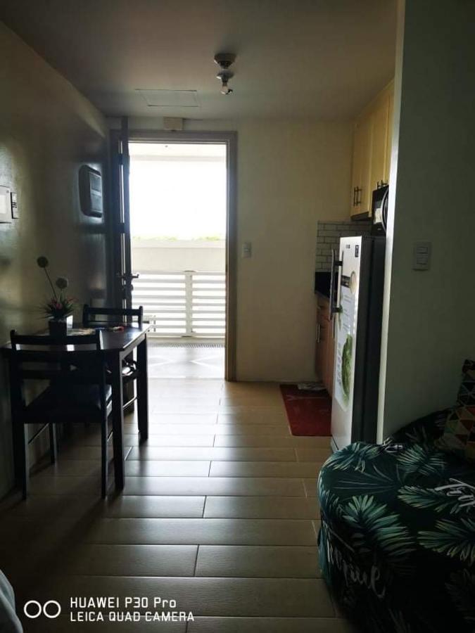 Staycation Condotel @150Newport Pasay City Manila Exteriör bild