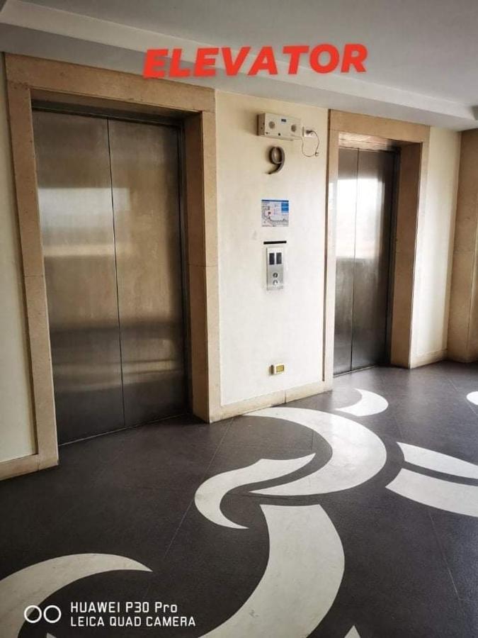 Staycation Condotel @150Newport Pasay City Manila Exteriör bild